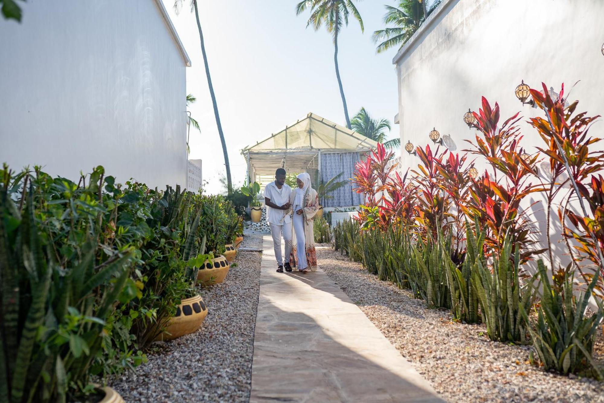 Pili Pili Orient Beach Resort Bwejuu Exterior foto